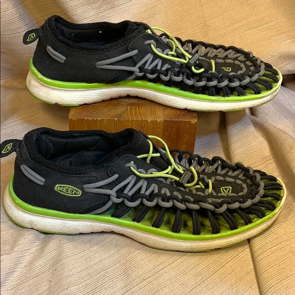 Keen uneek woven sandals preloved light comfort
